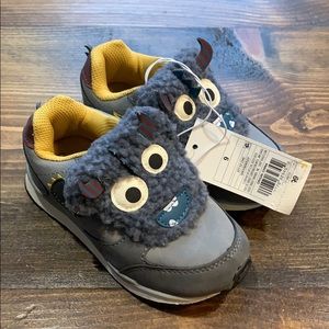 Cat and Jack Boys Gray Monster Sneakers - Sz 9